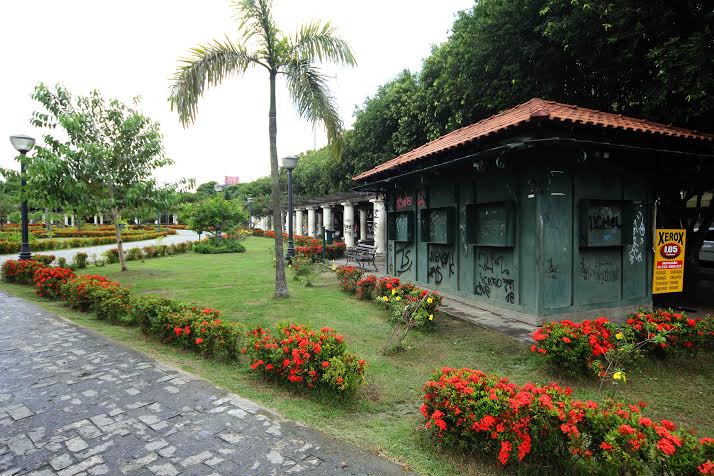 Em Manaus, jovem é baleado enquanto passeava em praça no Centro