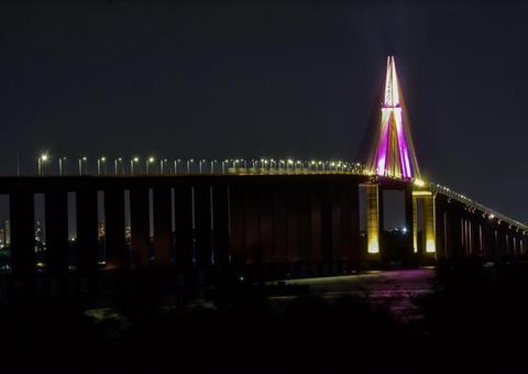 Movimento ‘Outubro Rosa’ chega à ponte Rio Negro 