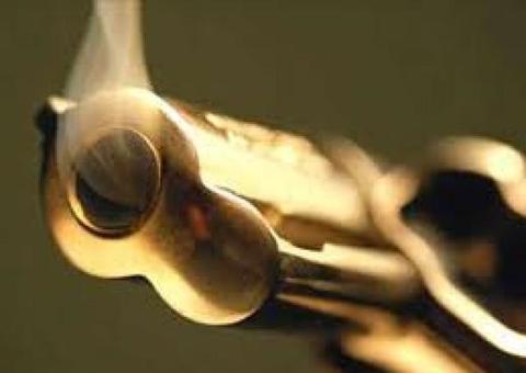 Na véspera de eleição, candidato sofre tentativa de assassinato