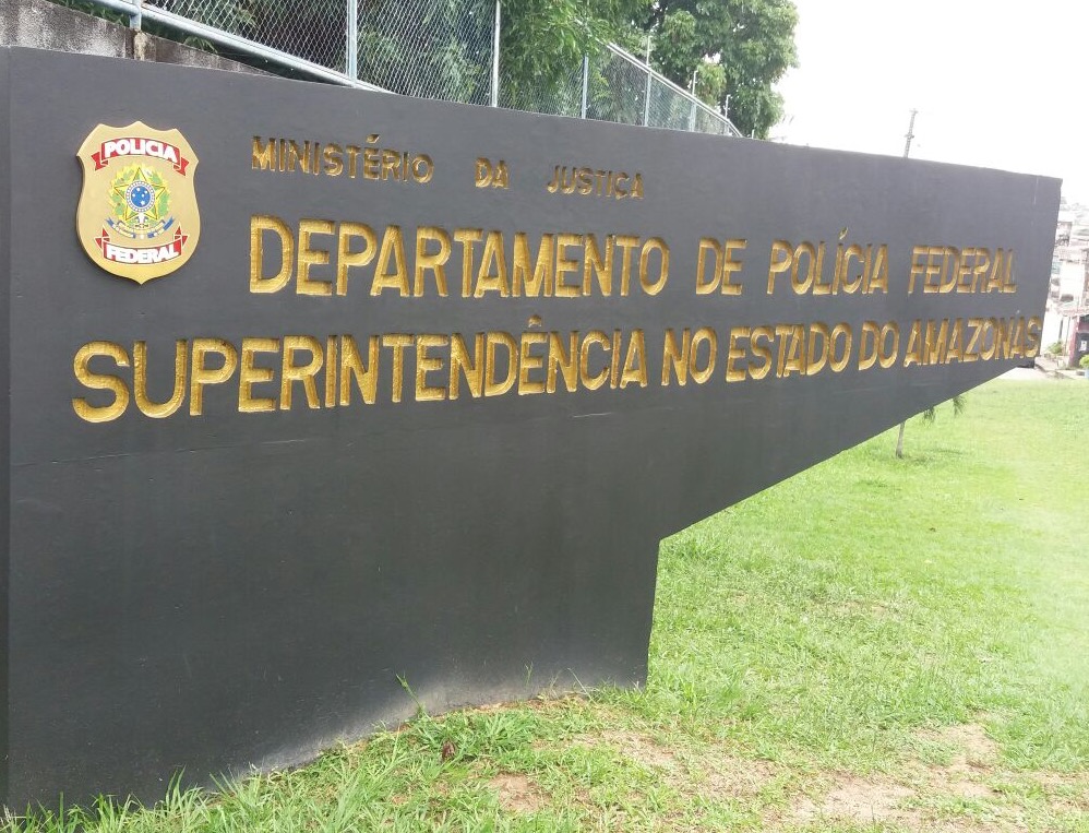 Organização criminosa desviou mais de R$ 100 milhões em contratos superfaturados, diz PF
