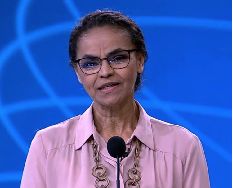 Marina evita apoio ao PT, mas diz que eleitor não deve votar em Bolsonaro