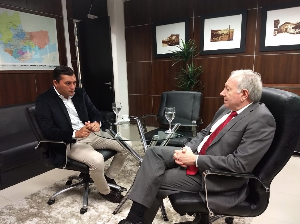 Wilson Lima pede ao presidente do TRE combate às 'fake news'