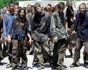 Eleitores hipnotizados e em transe precisam acordar