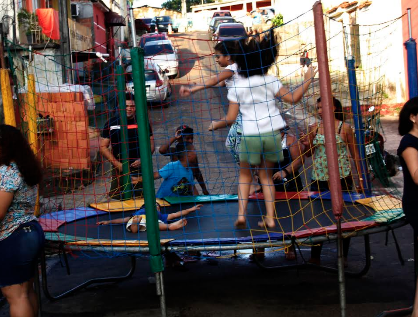 'Brincando na rua' leva diversas atividades gratuitas para população em Manaus