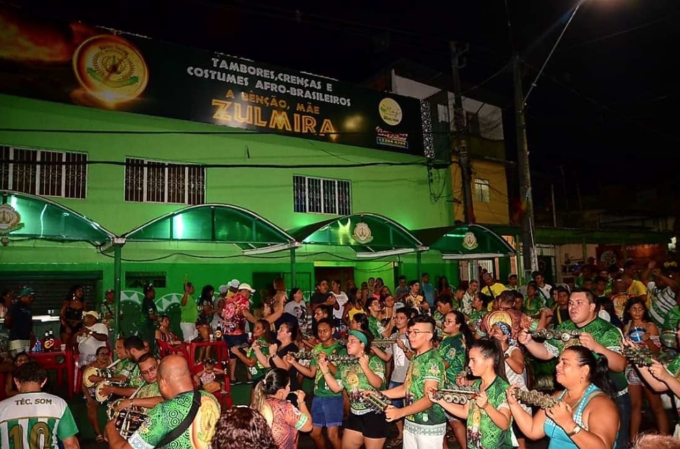 Bateria Furiosa promove ensaio para apoiar o outubro rosa