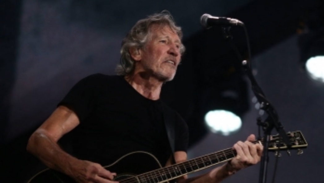 Roger Waters pede para visitar Lula na prisão em Curitiba