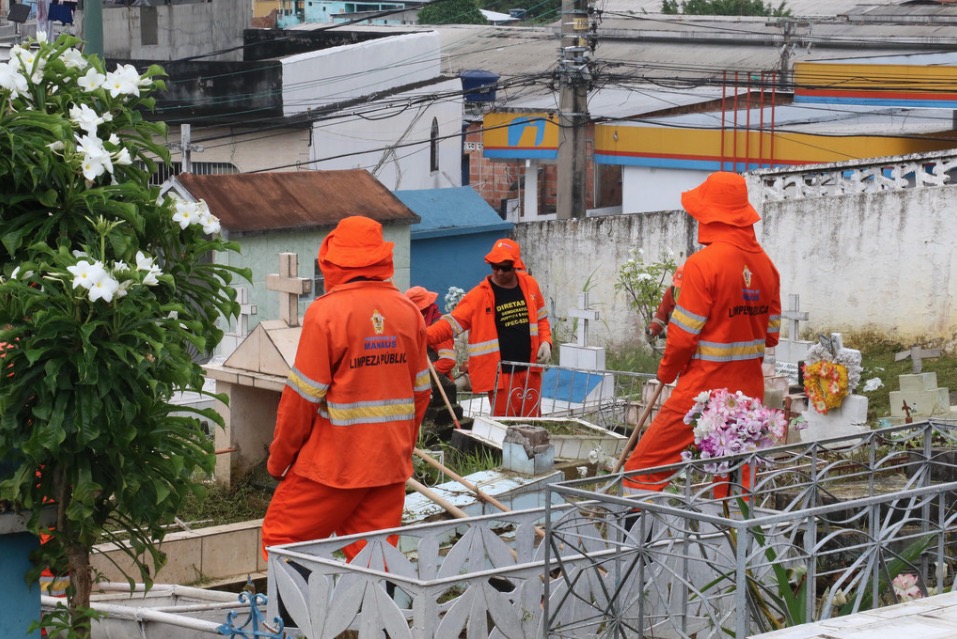 Prefeitura intensifica preparação dos cemitérios para o Dia de Finados