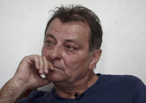 'O presente está chegando', diz Eduardo Bolsonaro sobre extradição de Battisti