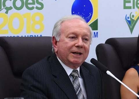 Presidente do TRE homenageado pelo Comando Militar da Amazônia  