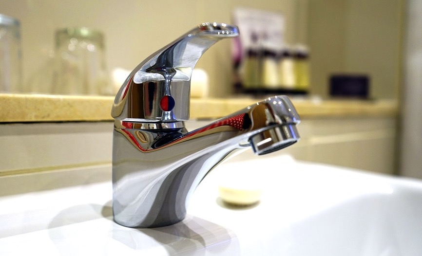 Em Manaus, 56 bairros terão abastecimento de água interrompido; confira