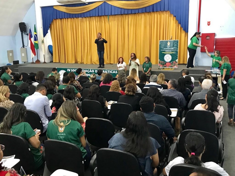 4ª Socialização de Práticas Formativas conta com relatos, oficinas e conferências em Manaus