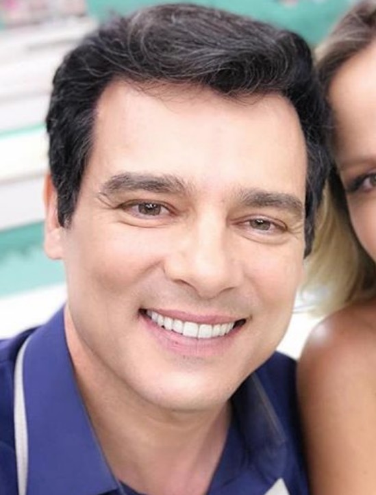 Celso Portiolli bate boca com internautas: ‘Dinheiro é assim mesmo a gente faz cada coisa’