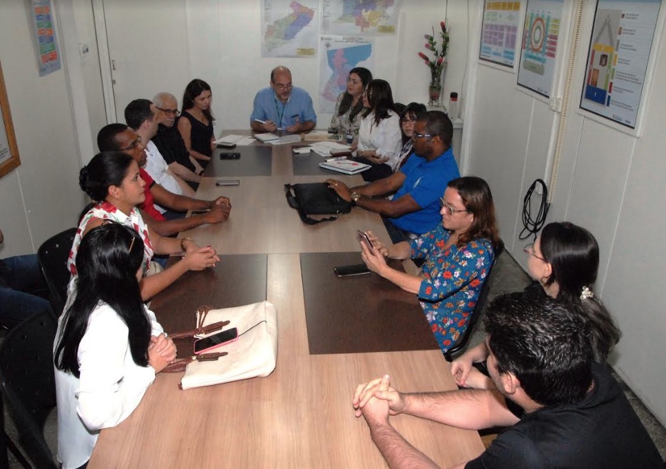 Prefeitura fará remanejamento para suprir falta de cubanos desligados do programa Mais Médicos 