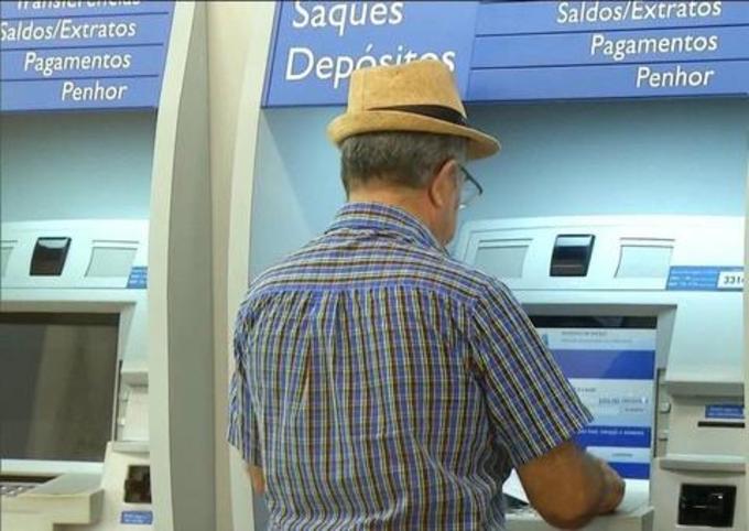 Veja dicas para evitar assaltos na saída de agências e caixas eletrônicos