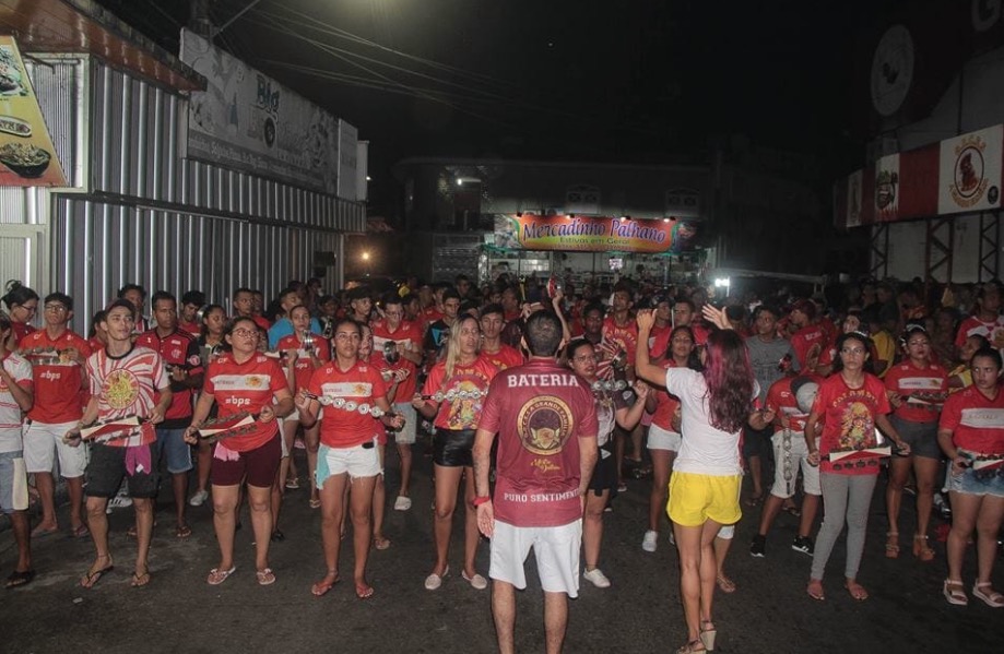 A Grande Família lança samba enredo 2019 no Projeto Jaraqui na Praça neste sábado