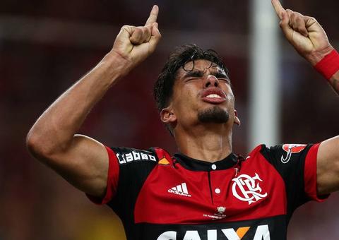   No Maracanã lotado, Flamengo encerra ano decepcionante e dá adeus a Lucas Paquetá