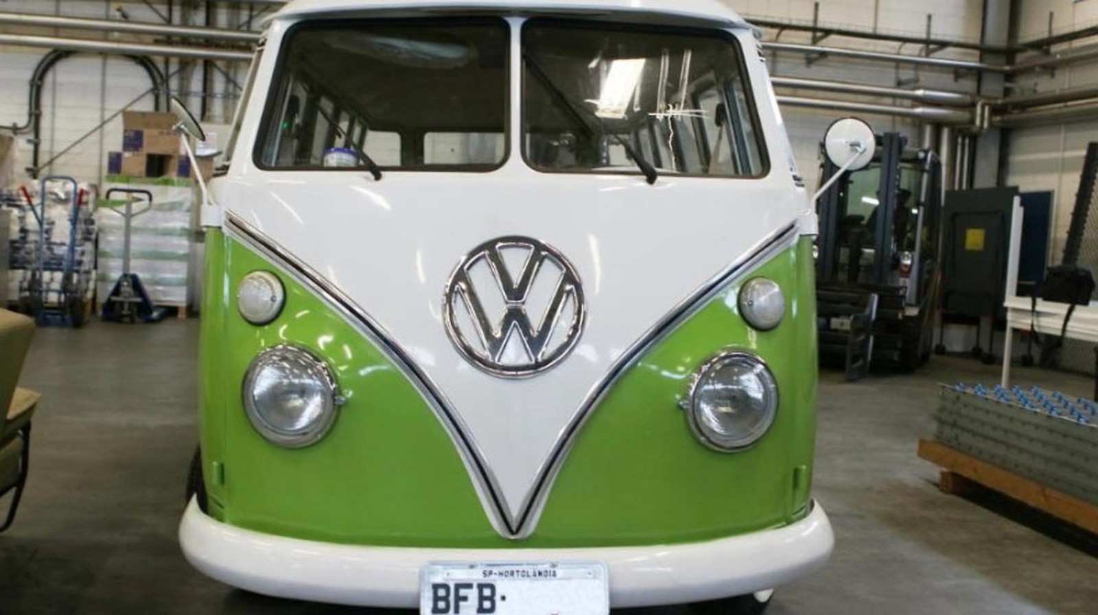 Kombi brasileira recheada com 100 kg de cocaína 'ultra pura' é apreendida na Alemanha