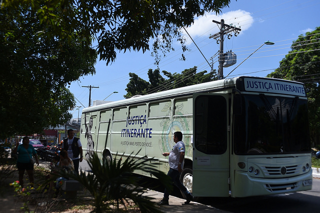 Divórcio e outros serviços são ofertados pelo Justiça Itinerante em nova zona de Manaus