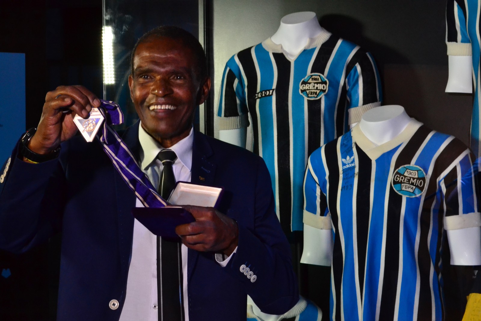 Ídolo do Grêmio, ‘Tarciso Flecha Negra' morre em Porto Alegre 
