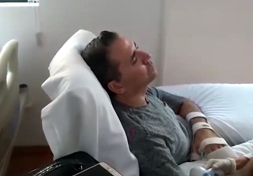 Sabino Castelo Branco recebe alta de hospital após mais de 1 ano internado