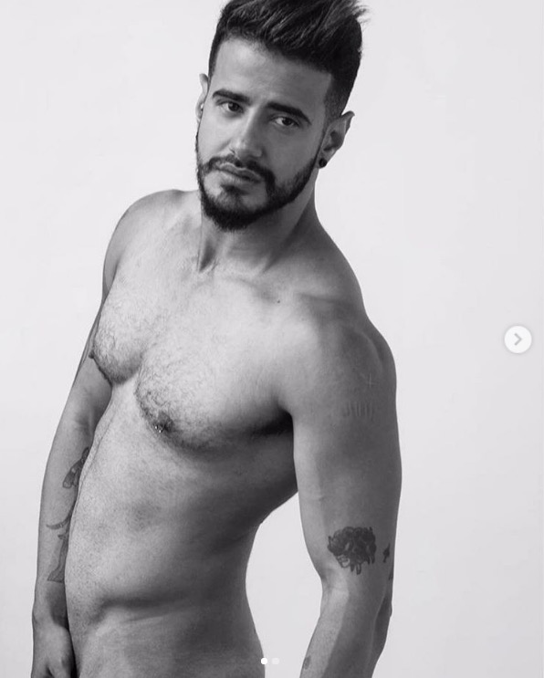 Tarso Brant, que inspirou personagem trans em novela, posa nu em ensaio