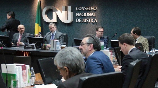 CNJ deve aprovar hoje novo auxílio-moradia para juízes com valor igual ao anterior