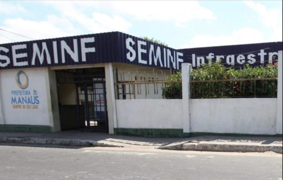 Grupo rouba caixas eletrônicos da Seminf e leva funcionários como reféns em Manaus