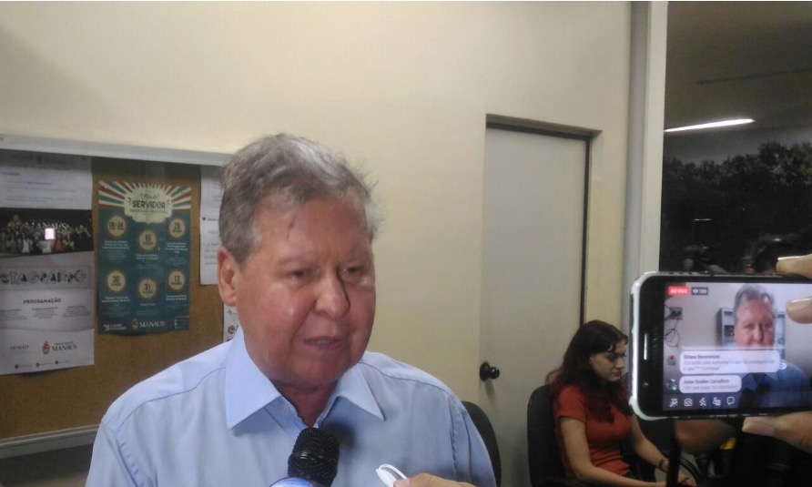 Prefeito Arthur Neto anuncia adiantamento do 13º salário dos rodoviários