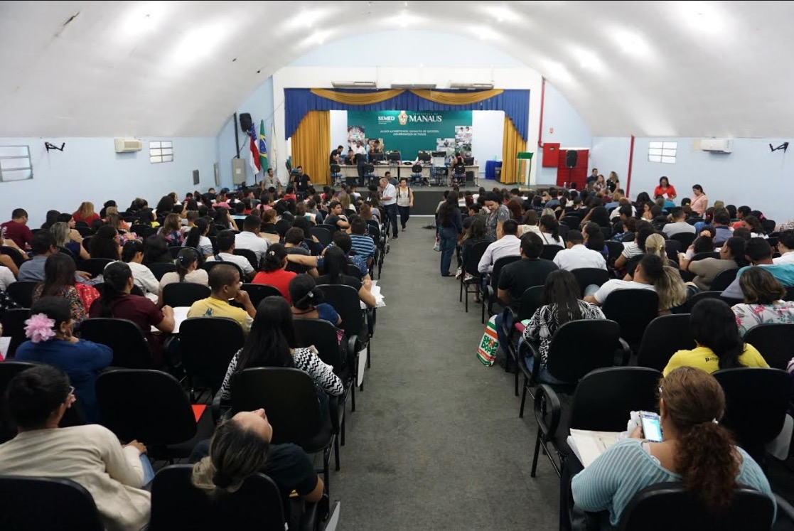 Aprovados no concurso da Semed têm até 17 de janeiro para entregar documentação