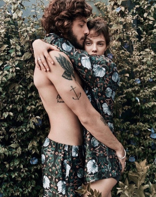 Laura Neiva explica amor por Chay Suede após remarcar data de casamento