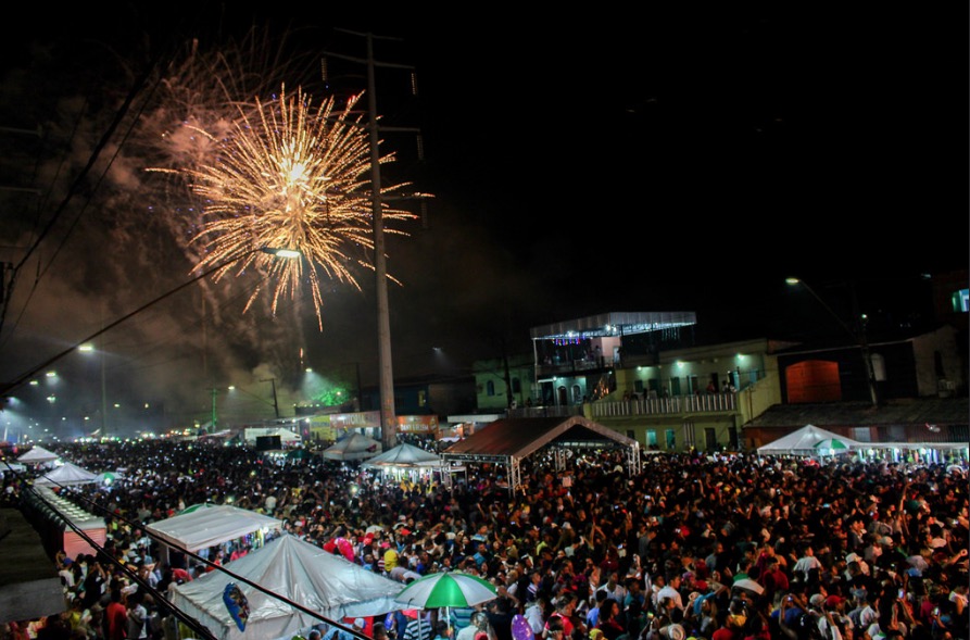 Em Manaus, 4 bairros têm virada de ano com shows e queima de fogos