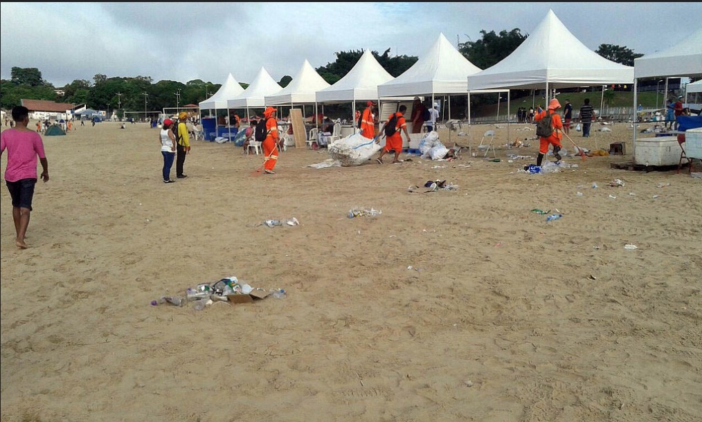 Agentes de limpeza e catadores de recicláveis atuarão nas festas de Réveillon