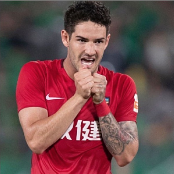 Presidente de clube é preso e Pato pode voltar ao futebol brasileiro