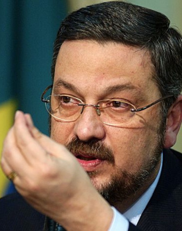 Palocci depõe em março no caso da compra dos caças suecos