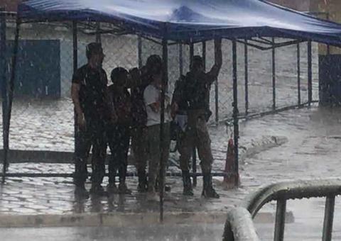 Chuva interrompe trabalho de buscas em Brumadinho