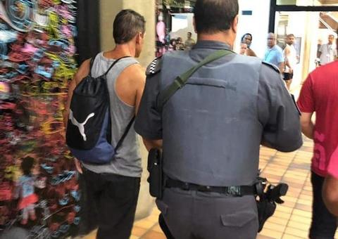 Menino de 12 anos revela que foi abusado por homem em vestiário de clube