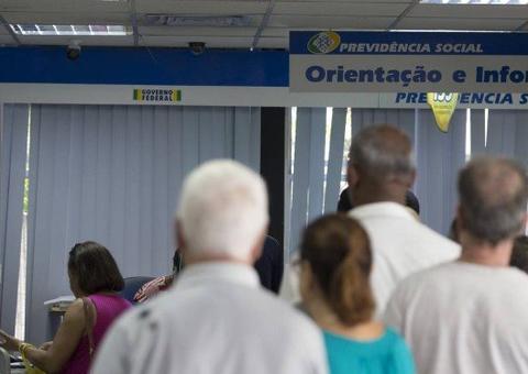 Governo estuda diminuir contribuição para o INSS de trabalhadores que ganham menos