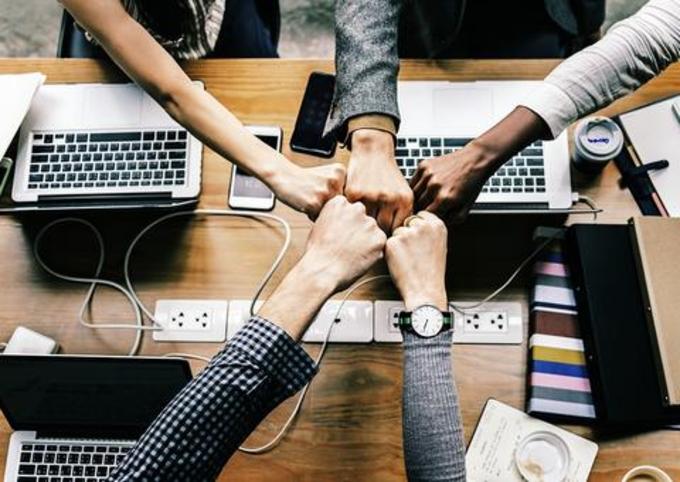 Coaching dá dicas sobre o mercado de trabalho e como alavancar a carreira em palestra gratuita