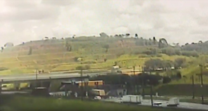 Quem não prestou socorro e preferiu filmar acidente que matou Boechat pode responder criminalmente