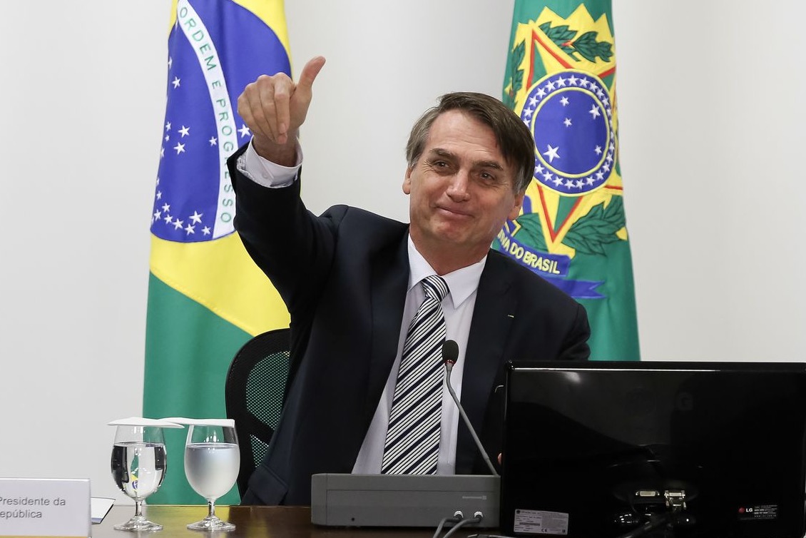 Bolsonaro assina Projeto de Lei Anticrime