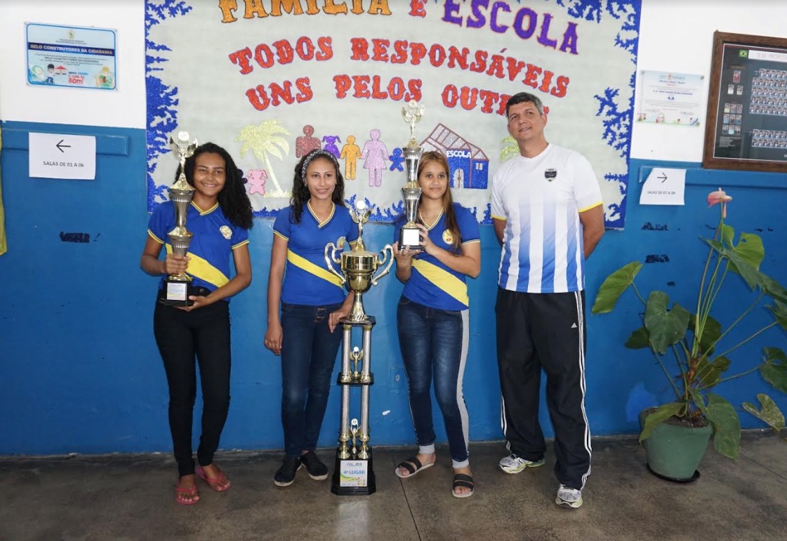 Time de futebol feminino de escola pública é convidado para Campeonato Brasileiro