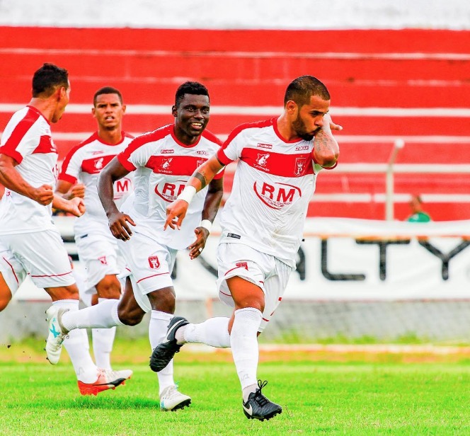 Fast e Princesa se enfrentam nesta quarta em busca da liderança do Barezão 