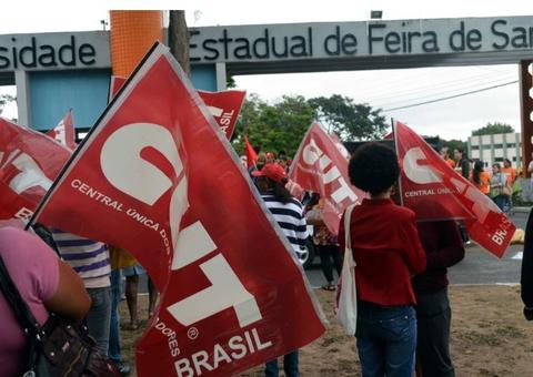 Sindicatos perdem 90% da contribuição sindical no 1º ano da reforma trabalhista