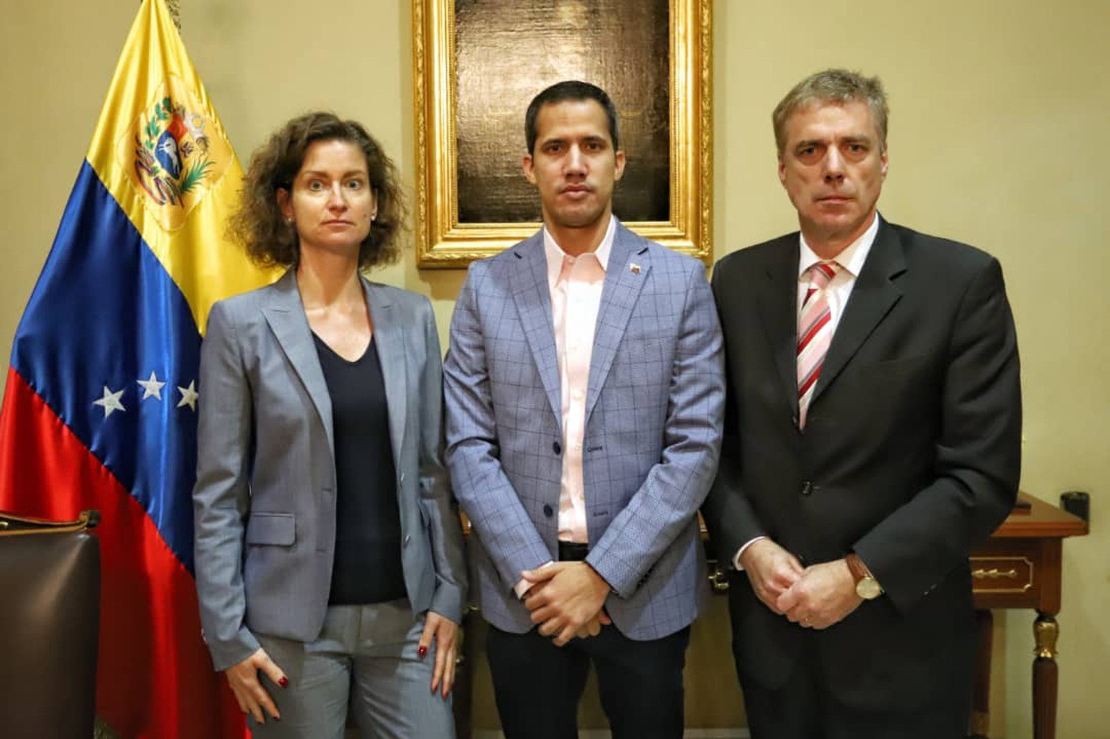 Guaidó recebe embaixador alemão expulso da Venezuela por Maduro