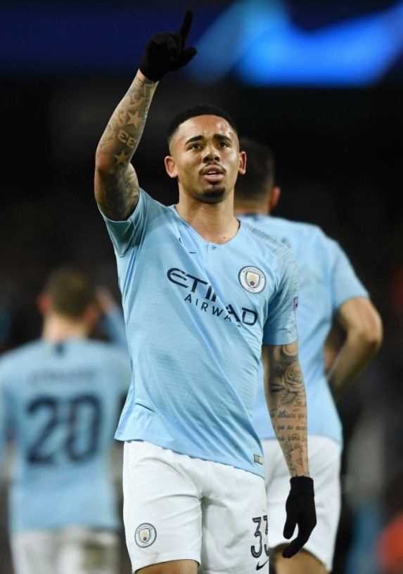 Manchester City faz 7 a 0 no Schalke e avança na Liga dos Campeões