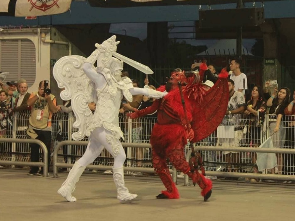 Juiz arquiva ação contra Gaviões sobre 'triunfo de Satã sobre Jesus'