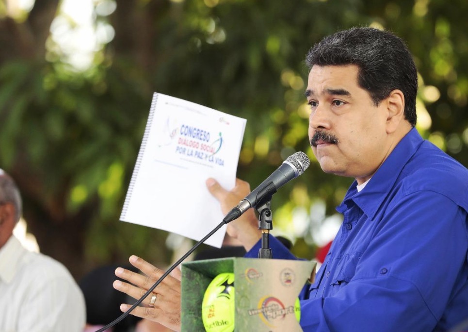 Além dos russos, Maduro conta com apoio de forças cubanas