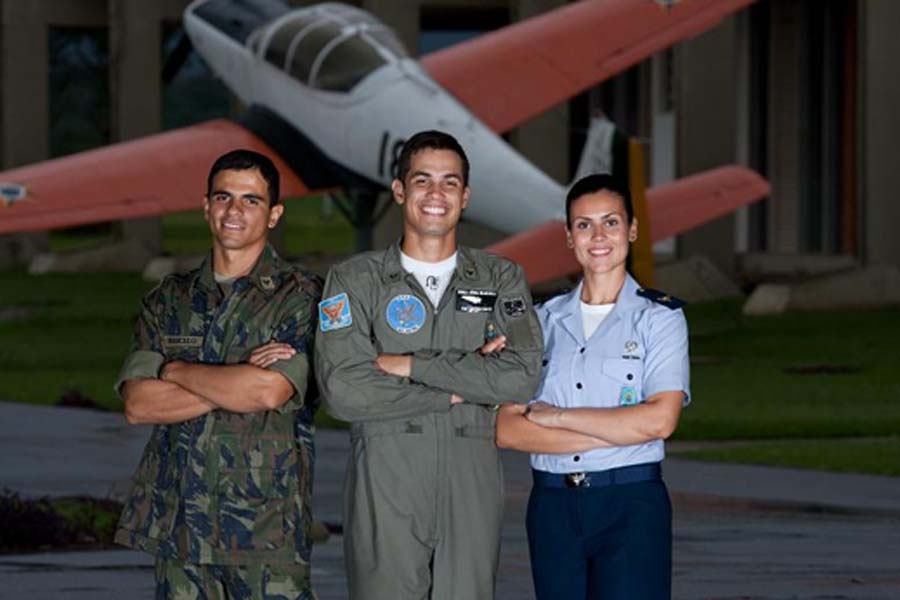 Com salário de até R$ 11 mil, Aeronáutica abre concurso com vagas para o Amazonas