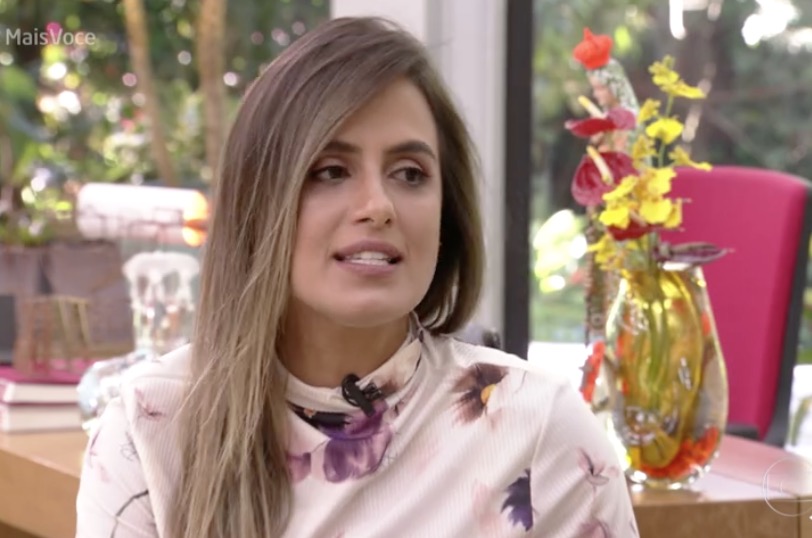 Carol Peixinho confirma interesse em Alan e não descarta ficar com o brother