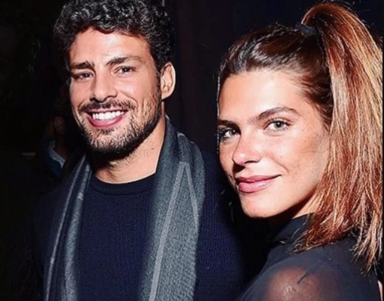 Cauã Reymond e Mariana Goldfarb se casam em cerimônia ultrarromântica nas montanhas